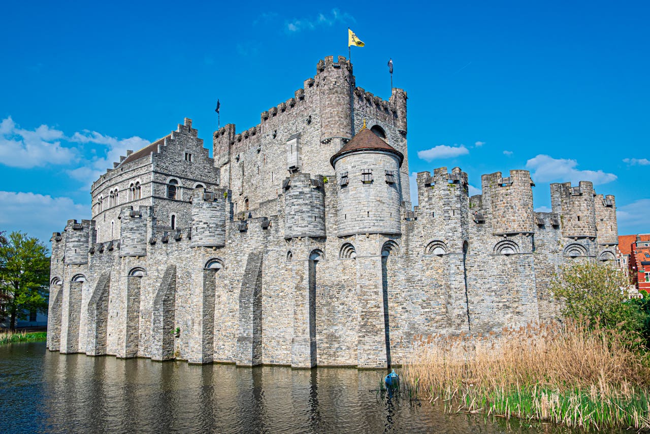 Explore the stunning Gravensteen Castle in Gent, Belgium, with its medieval architecture and captivating history.